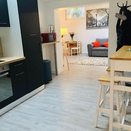 Chaleureux Et Spacieux Appartement De Centre-Ville - Lit King Size - Netflix Шербур-ан-Котентан Екстериор снимка